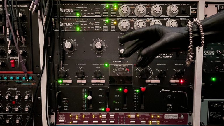 Electro-pop artist producer songwriter MNDR - Official Website